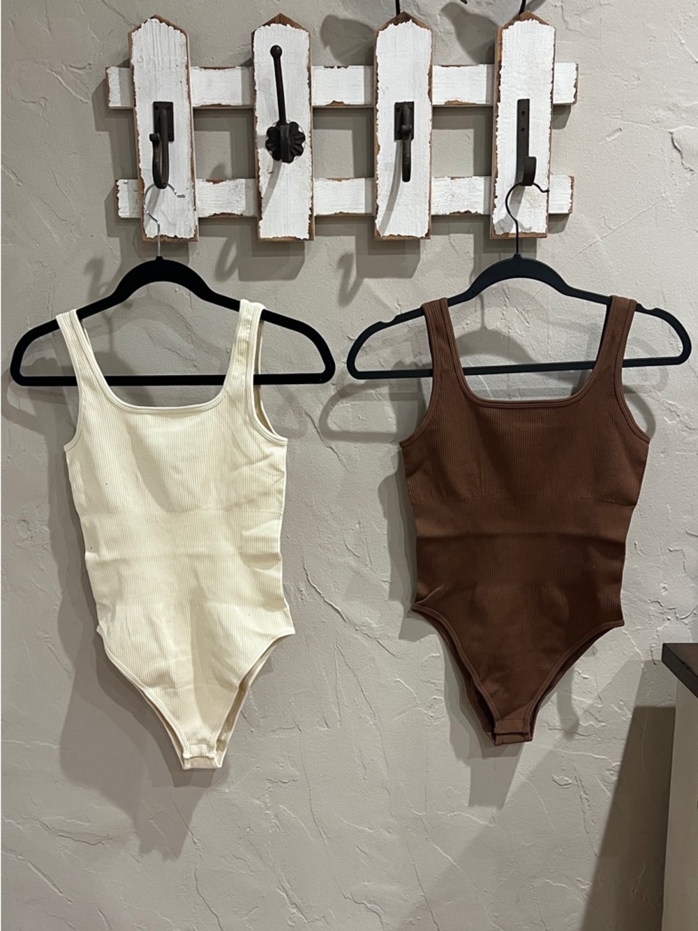 OQQ Set of 2 Ribbed Square-Neck Shaping Bodysuit - Cream & Brown - M - NWT